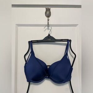 Victoria’s Secret Strappy Push Up Bra
